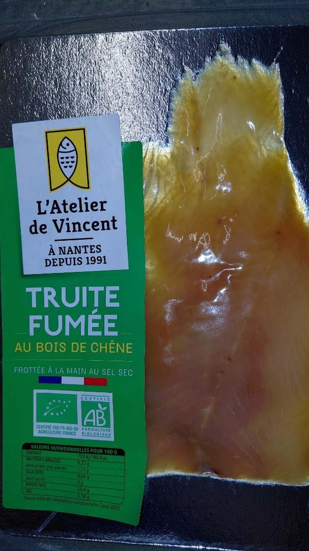 Photo du produit rappelé : truite fumée bio d'Ariège (4 tranches), marque L'Atelier de Vincent, vendue en magasins bio et chez Naturalia.