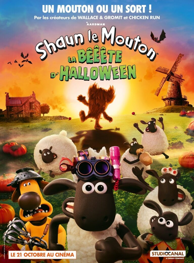 Affiche du film Shaun le Mouton : La Beeete d Halloween, avec Shaun en savant fou, le troupeau deguise et la ferme de Mossy Bottom aux couleurs d automne